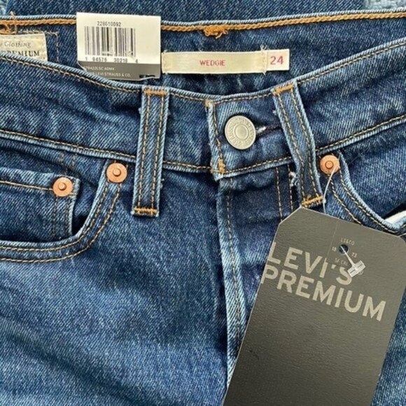 Levi’s Women's WEDGIE Jeans Size 24 - Picture 8 of 15